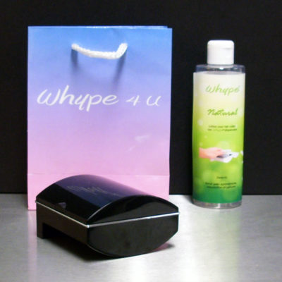 Whype Dispenser zwart, "Het alternatief voor vochtig toiletpapier." introductieset